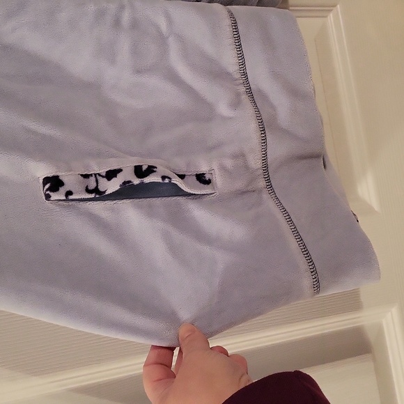 NYL Velour Hoodie - Picture 4 of 6